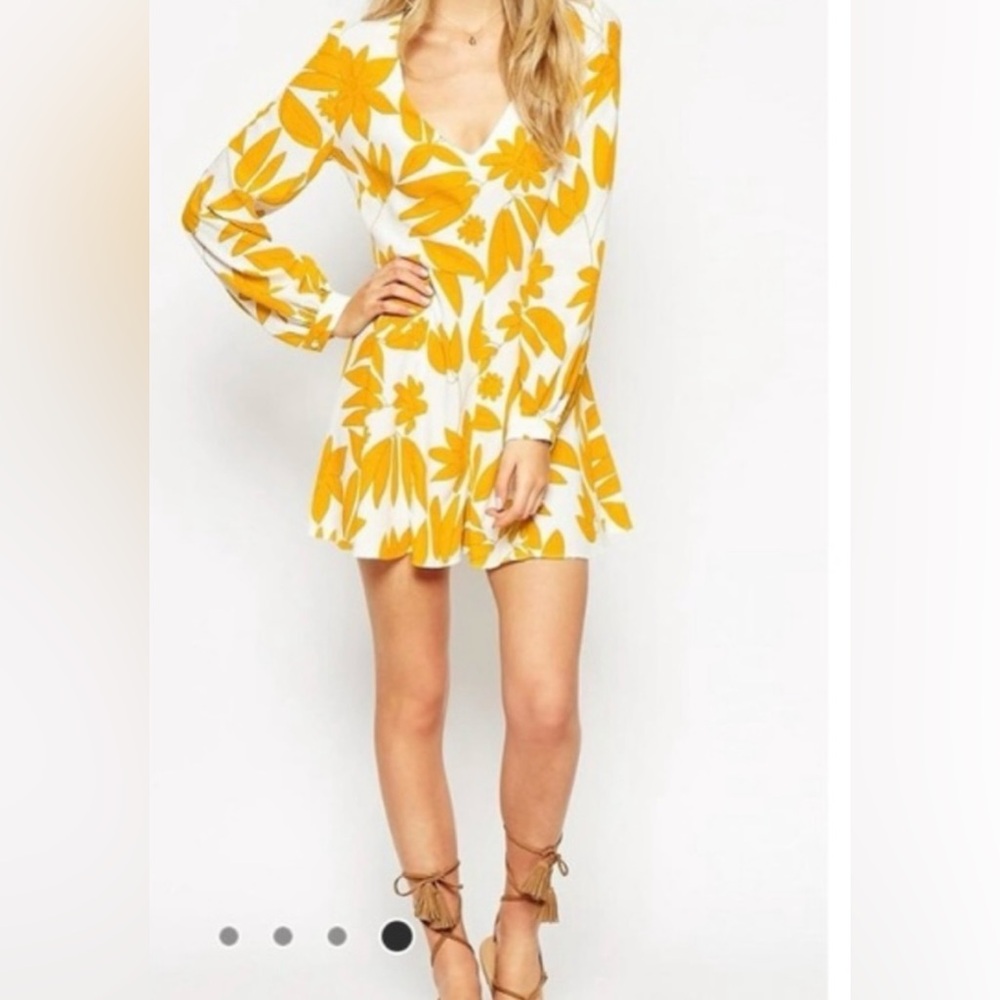 ASOS yellow & white V neck floral romper with long blouson sleeves-size 4 summer